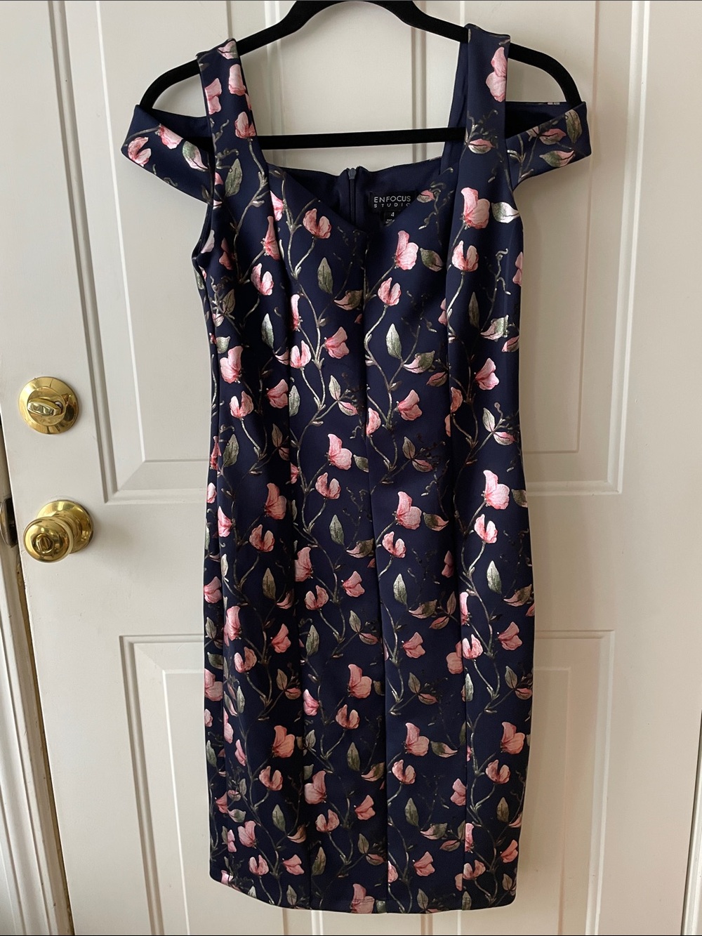 Enfocus Studio Navy Floral Cold-Shoulder Sheath Dress with Pink Blooms Size 4